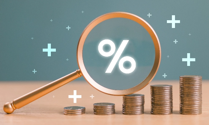 Do legal money lenders have fees and charges for their loans
