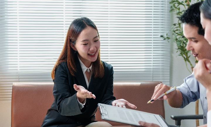 Is it compulsory to meet up with my money lender